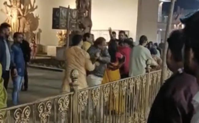 Video: Fight Breaks Out Among Devotees At Ujjain's Mahakaleshwar Temple