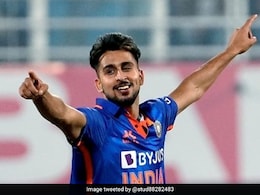 'गेंद ऐसी डालो कि बल्लेबाज की आंखें बंद हो जाए', इशांत शर्मा ने उमरान मलिक को दी धमाकेदार सलाह