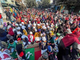 जानिए- क्या है हल्द्वानी अतिक्रमण मामला, सुप्रीम कोर्ट ने फिलहाल 4000 घरों पर बुलडोजर चलाने से लगाई रोक जानिए- क्या है हल्द्वानी अतिक्रमण मामला, सुप्रीम कोर्ट ने फिलहाल 4000 घरों पर बुलडोजर चलाने से लगाई रोक