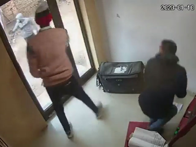 On CCTV, Man With Guns Loots Rs 10 Lakh From ATM Cash Van In Delhi