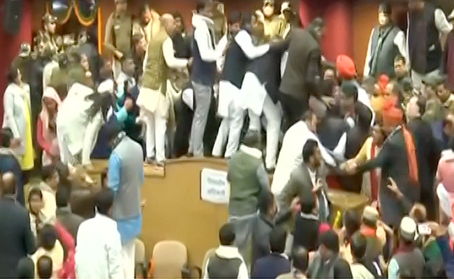 Delhi Mayor Election Live Updates: House Adjourned After AAP, BJP Councillors Clash