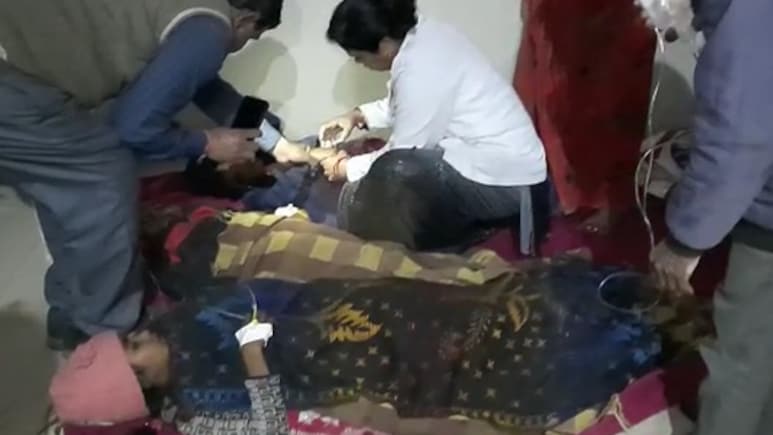 स्कूल का खाना खाने से तेलंगाना में 60 से ज्यादा बच्चों की बिगड़ी तबीयत, अस्पताल में भर्ती