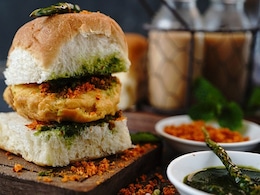 Can Vada Pav Be Eaten On Weight Loss Diet? Expert Reveals Can Vada Pav Be Eaten On Weight Loss Diet? Expert Reveals
