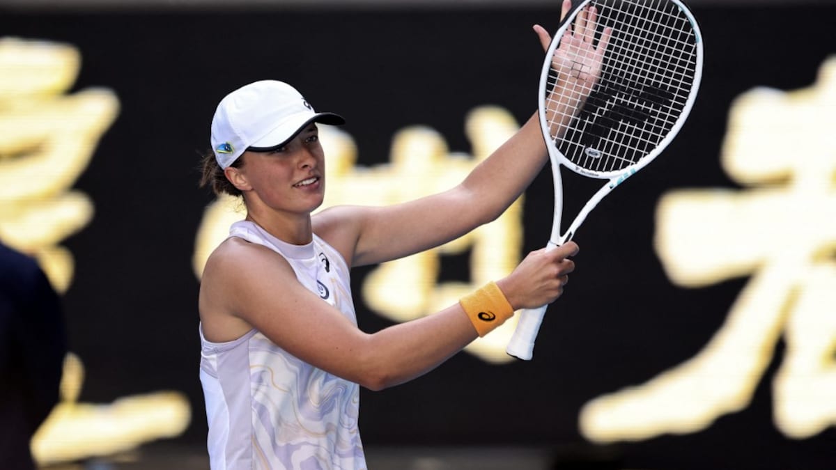Iga Swiatek Dominates Unchanged WTA Top 20