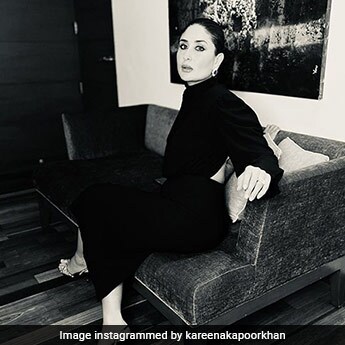 Kareena Kapoor's Backless Black Dress Breaks Our Fashion Meter Kareena Kapoor's Backless Black Dress Breaks Our Fashion Meter