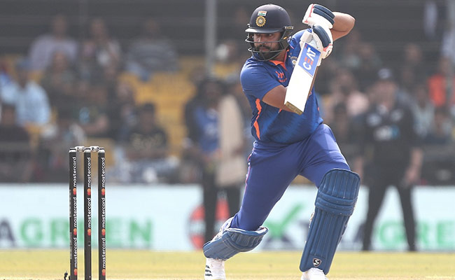 IND vs NZ: रोहित शर्मा का तूफानी शतक, 3 साल बाद वनडे सेंचुरी लगाकर की पोंटिंग की बराबरी