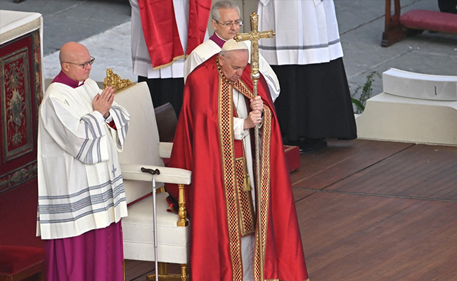 Pope Francis Presides Over Pope Benedict's Funeral