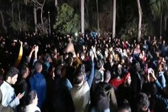 Stones Thrown At JNU Students Watching BBC Series On PM Modi Stones Thrown At JNU Students Watching BBC Series On PM Modi