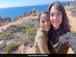 आलिया भट्ट की पहली हॉलीवुड फिल्म 'हार्ट ऑफ स्टोन' इस दिन होगी रिलीज, Netflix के प्रोमो में दिखी एक्ट्रेस की झलक आलिया भट्ट की पहली हॉलीवुड फिल्म 'हार्ट ऑफ स्टोन' इस दिन होगी रिलीज, Netflix के प्रोमो में दिखी एक्ट्रेस की झलक