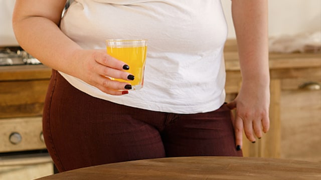 Relying on juices and reducing intake of carbs and fibre can slow down our weight loss