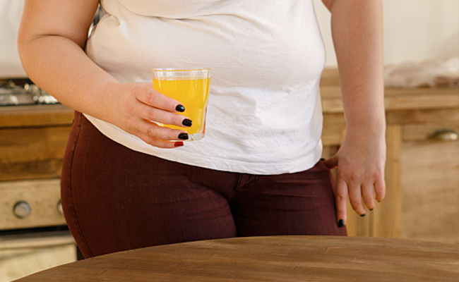 Relying on juices and reducing intake of carbs and fibre can slow down our weight loss