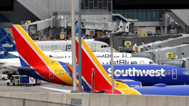 Staffing Shortages Cause More US Flight Delays Amid Government Shutdown