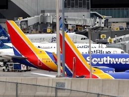 Staffing Shortages Cause More US Flight Delays Amid Government Shutdown Staffing Shortages Cause More US Flight Delays Amid Government Shutdown