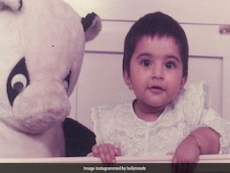 तस्वीर में नजर आ रही यह क्यूट बच्ची है बॉलीवुड सबसे फैशनेबल एक्ट्रेस, पापा हैं सुपरस्टार- पहचाना क्या? तस्वीर में नजर आ रही यह क्यूट बच्ची है बॉलीवुड सबसे फैशनेबल एक्ट्रेस, पापा हैं सुपरस्टार- पहचाना क्या?