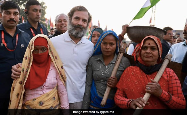 Congress's <i>Bharat Jodo Yatra</i> Witnesses All-Women Walk In Haryana