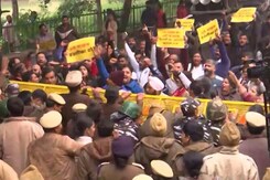 "Lt Governor, Quit": Big AAP Protest Over Death Of Woman Dragged By Car "Lt Governor, Quit": Big AAP Protest Over Death Of Woman Dragged By Car