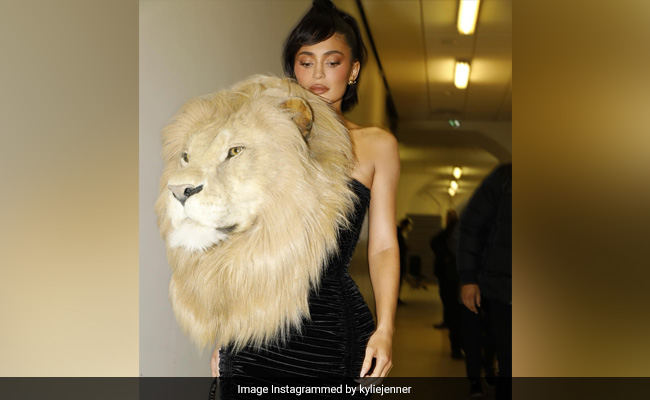 Kylie Jenner Wears Huge Lion Head Gown To Paris Fashion Week, Fans Find It Disturbing