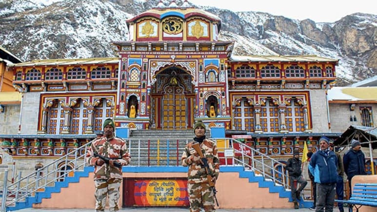 उत्तराखंड: बदरीनाथ के कपाट मंगलवार को होंगे बंद, जानें इस साल कितने श्रद्धालुओं ने की चारधाम यात्रा
