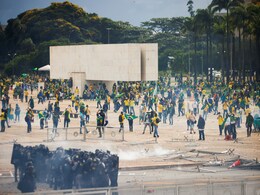 Brazil Court Sentences Man To 17 Years In Jail For Anti-Government Riots Brazil Court Sentences Man To 17 Years In Jail For Anti-Government Riots