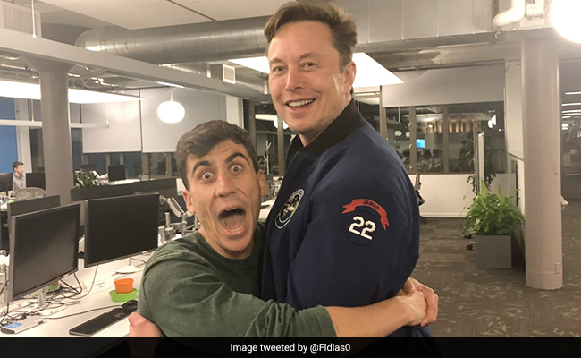 Elon Musk Meets And Hugs YouTuber Who Camped Outside Twitter Office For Over Two Months
