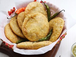 Viral: कोटा की कचौरी खाने के लिए केमिस्ट्री के समीकरणों को सॉल्व करना है जरूरी, सोशल मीडिया पर मचा बवाल