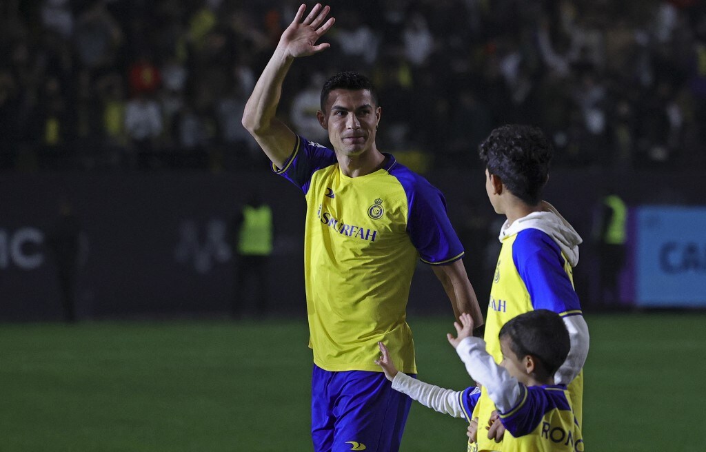 Saudi Businessman Bids $2.6m For Cristiano Ronaldo-Lionel Messi Ticket
