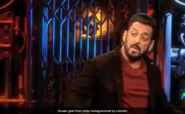 <i>Bigg Boss 16</i>: Salman Khan Schools Tina Datta And Shalin Bhanot