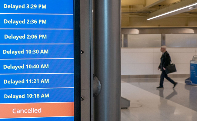 US Flight Glitch Caused By Personnel Who Damaged Data File
