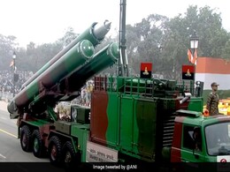 74वां गणतंत्र दिवस: कर्तव्य पथ पर स्वदेशी हथियारों की ताकत और भारतीय संस्कृति का प्रदर्शन 74वां गणतंत्र दिवस: कर्तव्य पथ पर स्वदेशी हथियारों की ताकत और भारतीय संस्कृति का प्रदर्शन