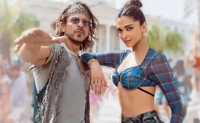 Shah Rukh Khan's <i>Pathaan</i> Leaked Online A Day Before Release: Report