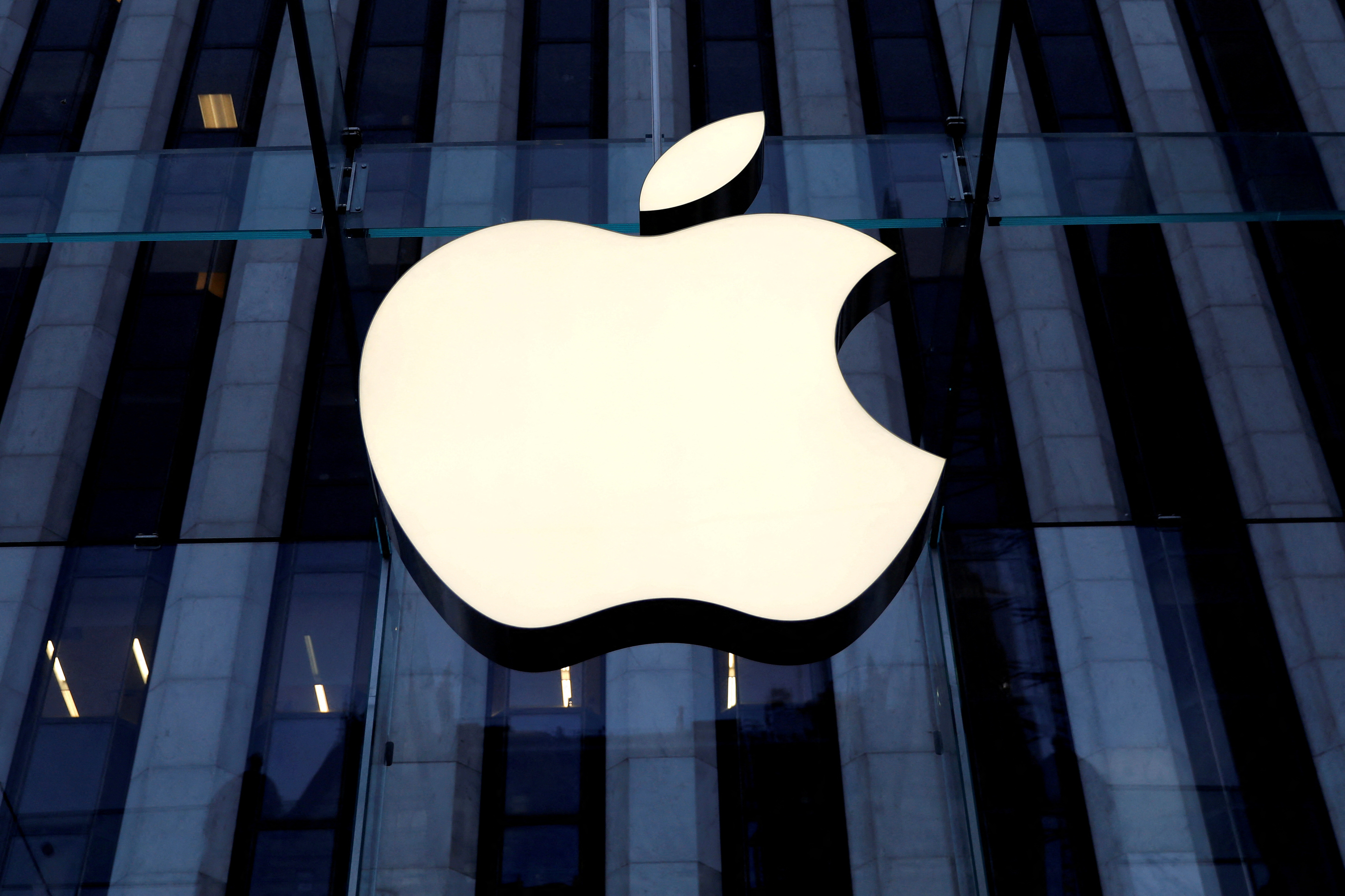 Apple Pays $12.1 Million Fine For Alleged App Market Abuse In Russia