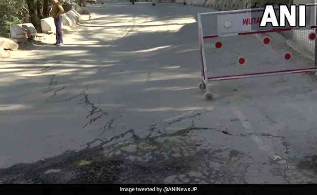 In "Sinking" Joshimath, Cracks On Key Defence Road Leading To China Border