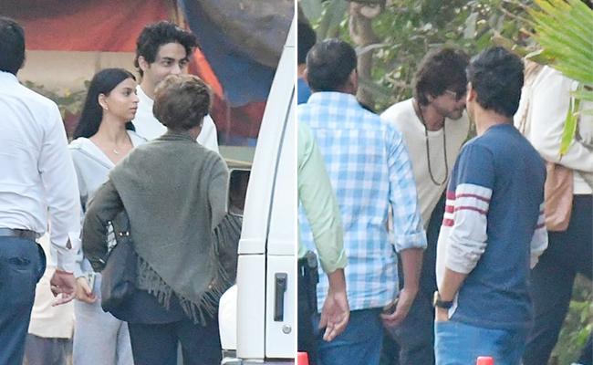 Pics: A <i>Pathaan</i> Fam-Jam - Shah Rukh Khan, Gauri, Suhana And Aryan At Screening
