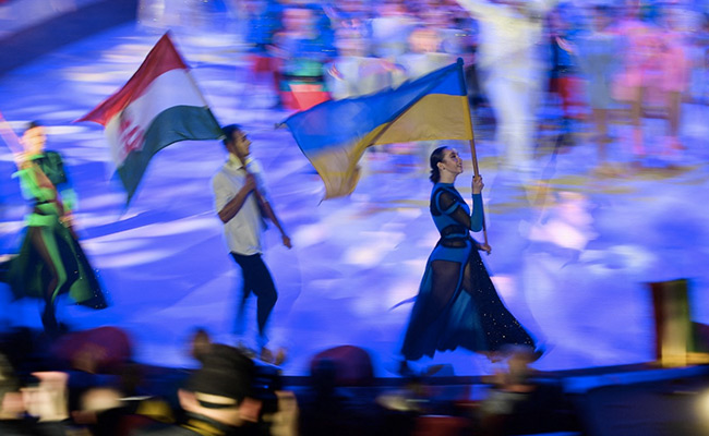 Ukraine's Young Acrobats Perform In Budapest After Training During War