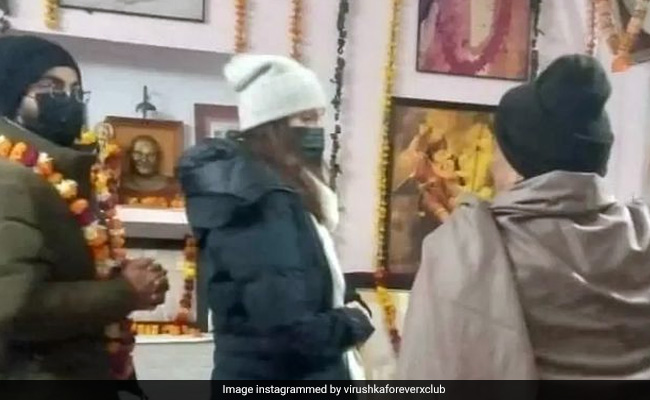 Viral: Anushka Sharma And Virat Kohli Visit An Ashram In Mathura. See Pics