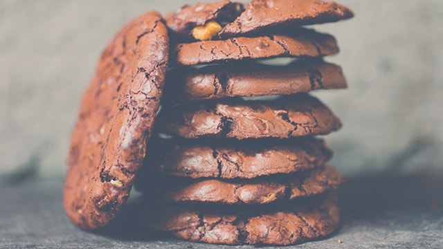 This protein-packed delicious cookie is a great alternative to prepackaged cookies