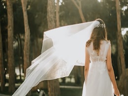 Bride Misses Her Own Destination Wedding After Airline Cancels Flight Bride Misses Her Own Destination Wedding After Airline Cancels Flight
