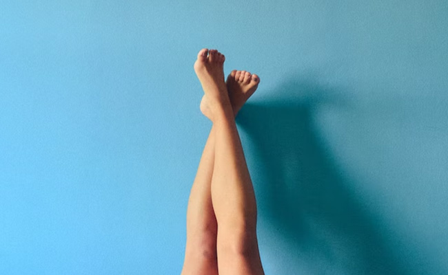 7 Best And Easy Home Remedies To Soften Cracked Heels