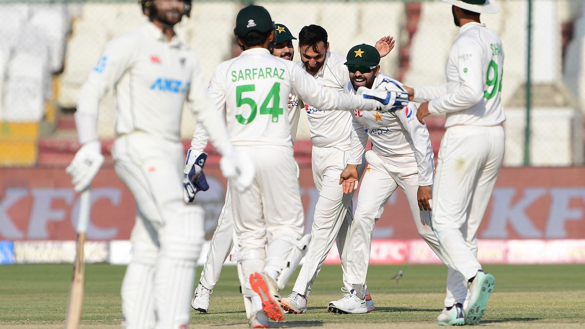 Pakistan vs New Zealand 2nd Test Day 2 Live Updates: Hosts Look To Take Control