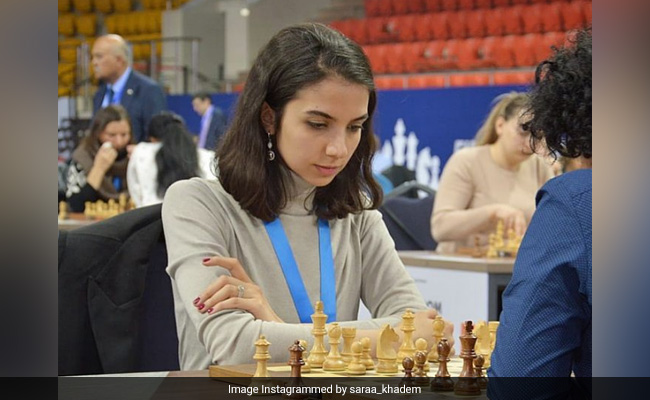 Top Iranian Chess Player Exiled After Refusing To Wear Scarf
