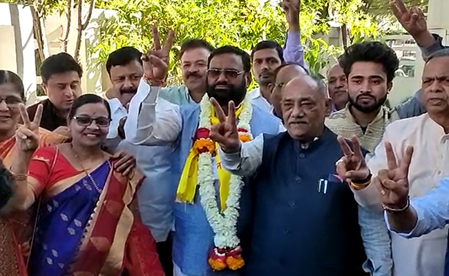 Big Blow To BJP On Nitin Gadkari, Devendra Fadnavis's Home Turf