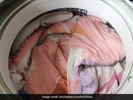ठंड में भारी कंबल को बिना पानी के इस तरीके से करें साफ, धूप में सुखाने की भी नहीं पड़ेगी जरूरत  ठंड में भारी कंबल को बिना पानी के इस तरीके से करें साफ, धूप में सुखाने की भी नहीं पड़ेगी जरूरत