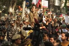 AAP, BJP Protest As Face-Off Over Delhi Mayor Poll Continues AAP, BJP Protest As Face-Off Over Delhi Mayor Poll Continues