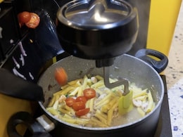 Wait, What? This Croatian Restaurant Offers One Pot Meals Cooked By Robotic Chefs Wait, What? This Croatian Restaurant Offers One Pot Meals Cooked By Robotic Chefs