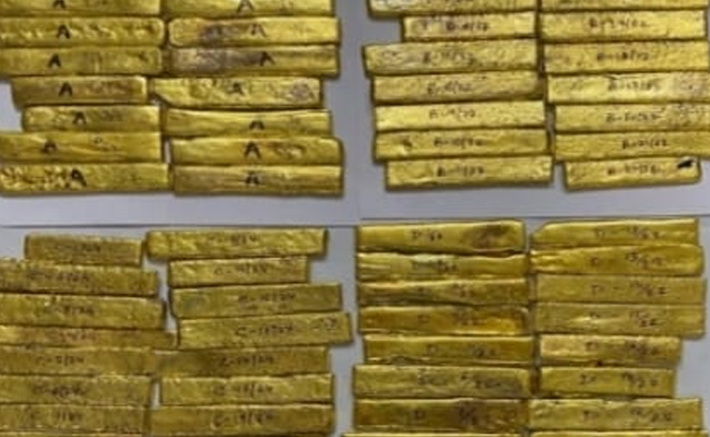 DRI ने ₹ 14 करोड़ का करीब 25 किलो सोना किया जब्त, बांग्‍लादेश सीमा से तस्करी कर लाया गया था भारत