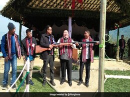 बड़ी बंदूक के साथ नज़र आए भाजपा नेता, लोगों ने कहा- डायनासोर के शिकार पर निकले हैं क्या? बड़ी बंदूक के साथ नज़र आए भाजपा नेता, लोगों ने कहा- डायनासोर के शिकार पर निकले हैं क्या?