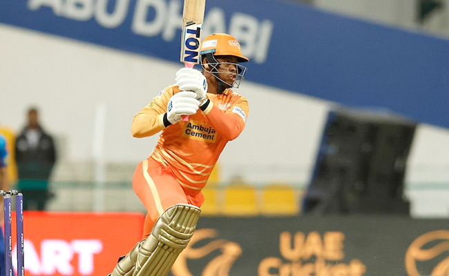 ILT20: 1 गेंद में 3 रन, हेटमायर ने छक्का लगाकर गल्फ जायंट्स को प्लेऑफ में पहुंचाया, क्रिस जॉर्डन भी चमके