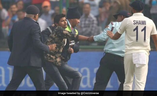 Watch: Security Officials Foil Pitch Invader's Plan, What Mohammed Shami Did Next Won Hearts