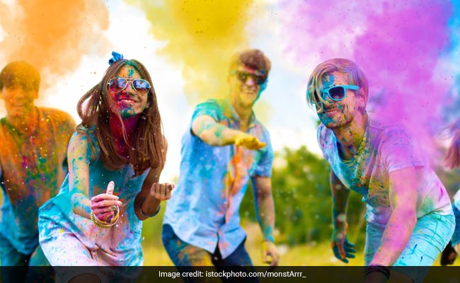 Here's Your Guide To Planning The Best Holi 2023 Party Of The Year