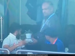 video: "यह छोले-भटूरे नहीं थे", कोच द्रविड़ ने वायरल विराट वीडियो पर बताया सही डिश का नाम video: "यह छोले-भटूरे नहीं थे", कोच द्रविड़ ने वायरल विराट वीडियो पर बताया सही डिश का नाम